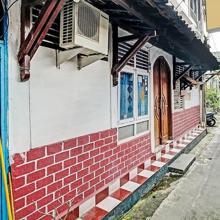 Spot On 91915 Homestay Superman Джок'якарта Екстер'єр фото